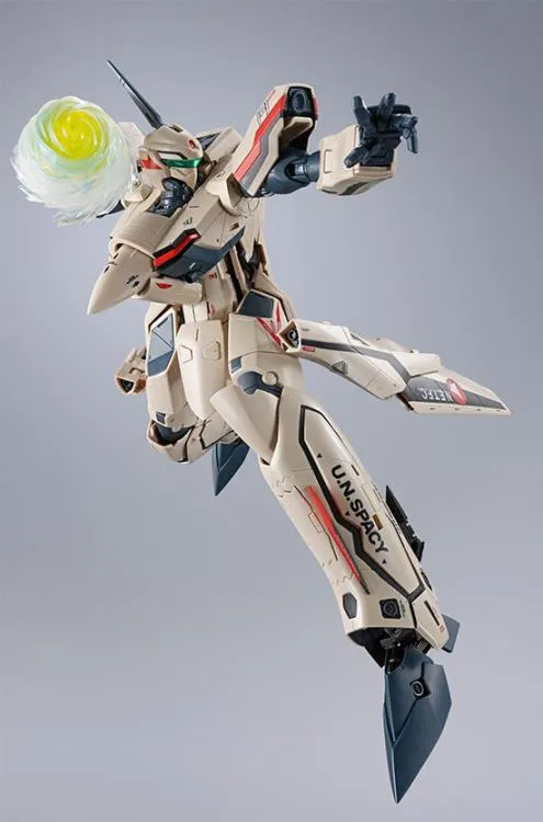 Bandai DX Chogokin Macross Plus YF-19 (Isamu Alva Dyson Use) Action Figure