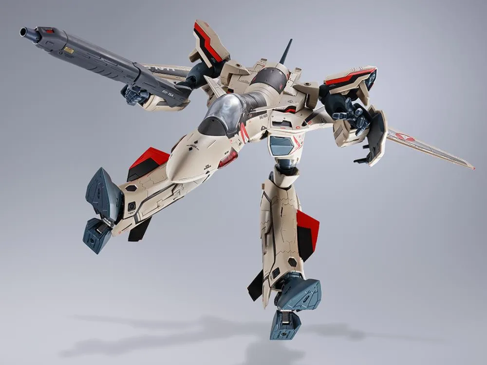 Bandai DX Chogokin Macross Plus YF-19 (Isamu Alva Dyson Use) Action Figure