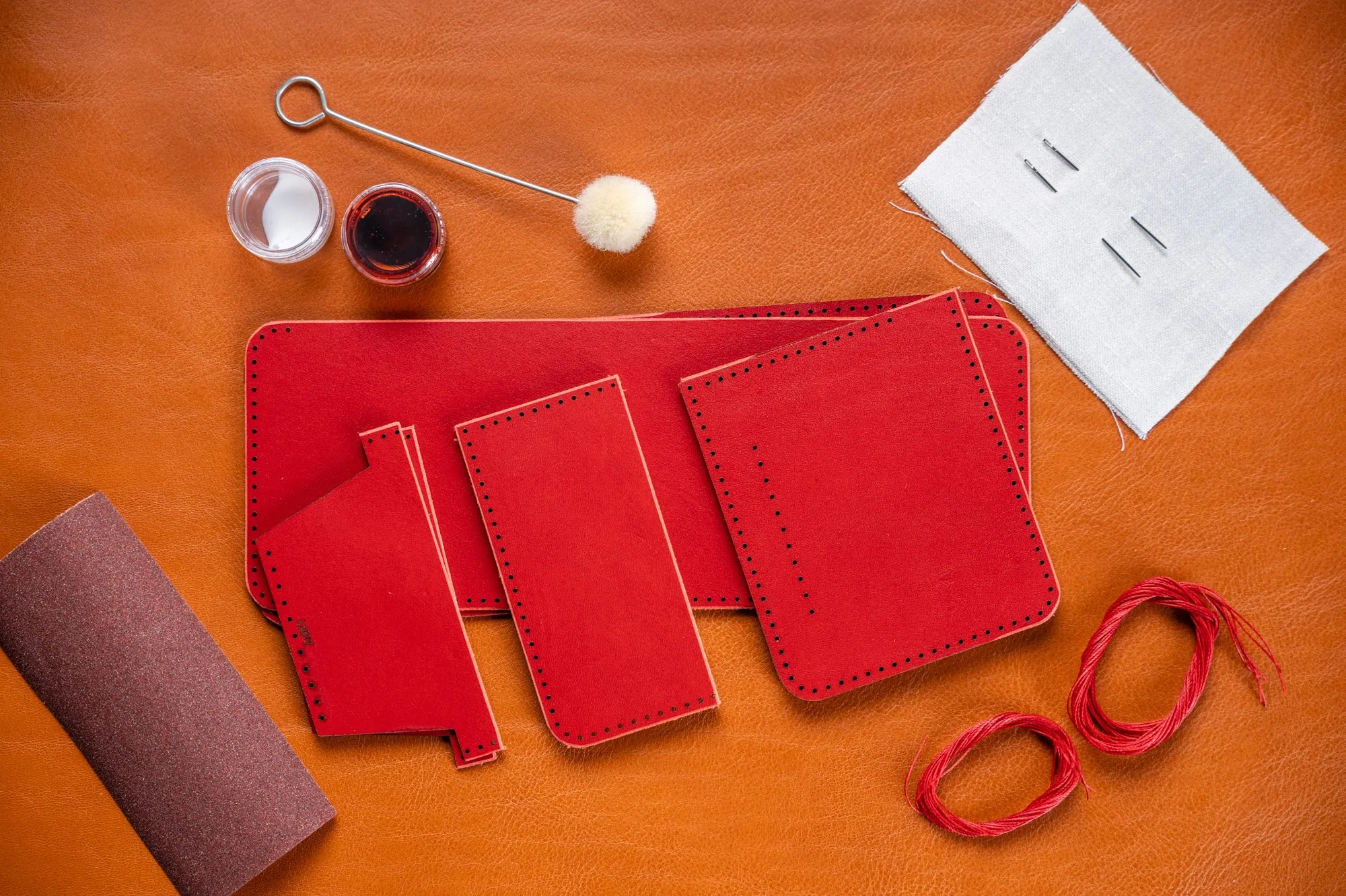 Be The Maker: Bifold Wallet Premium DIY Leathercraft Kit
