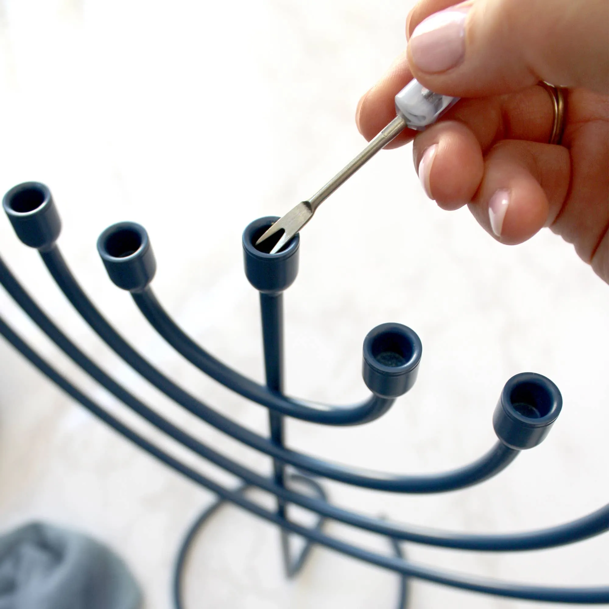 BLUE MENORAH PICK
