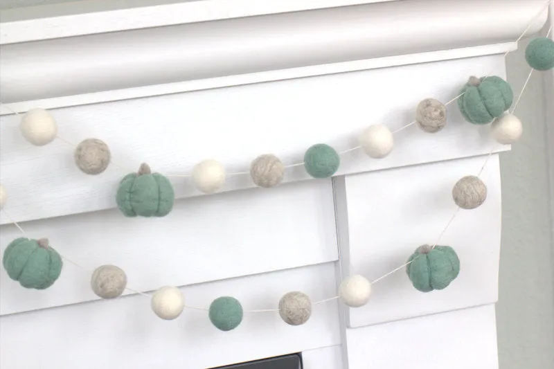 Felt Pumpkin Garland- Teal & Gray
