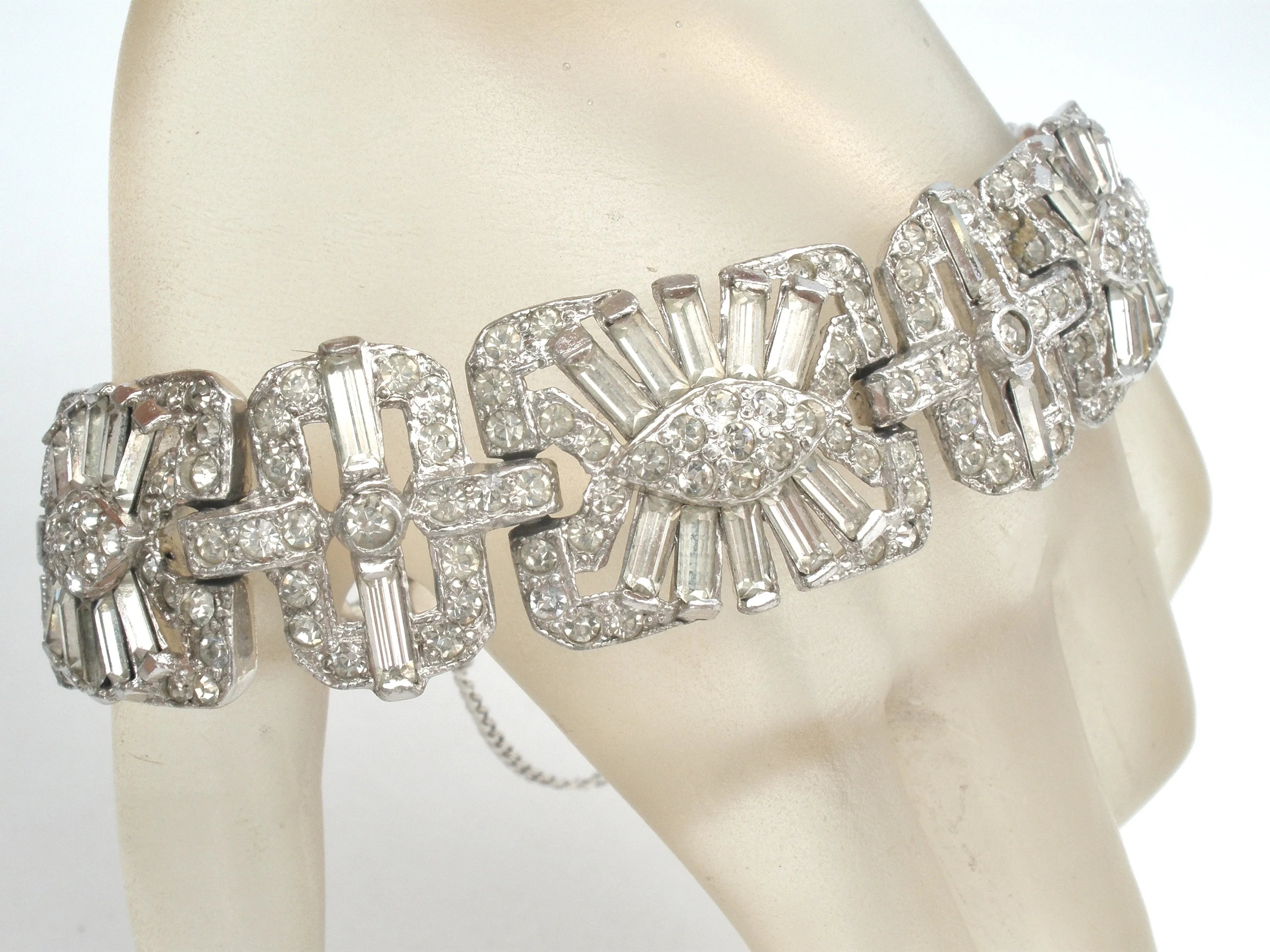 Ledo Clear Rhinestone Bracelet Vintage 7"