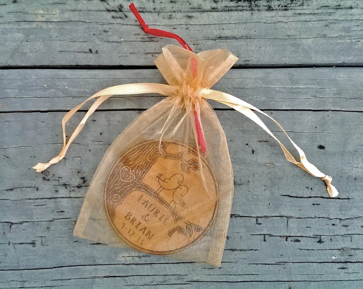 Love Birds Heart Customized Christmas Ornament for Him for Her Couples Gift Christmas Ornament Lover Personalized Names Date Tree Trunk