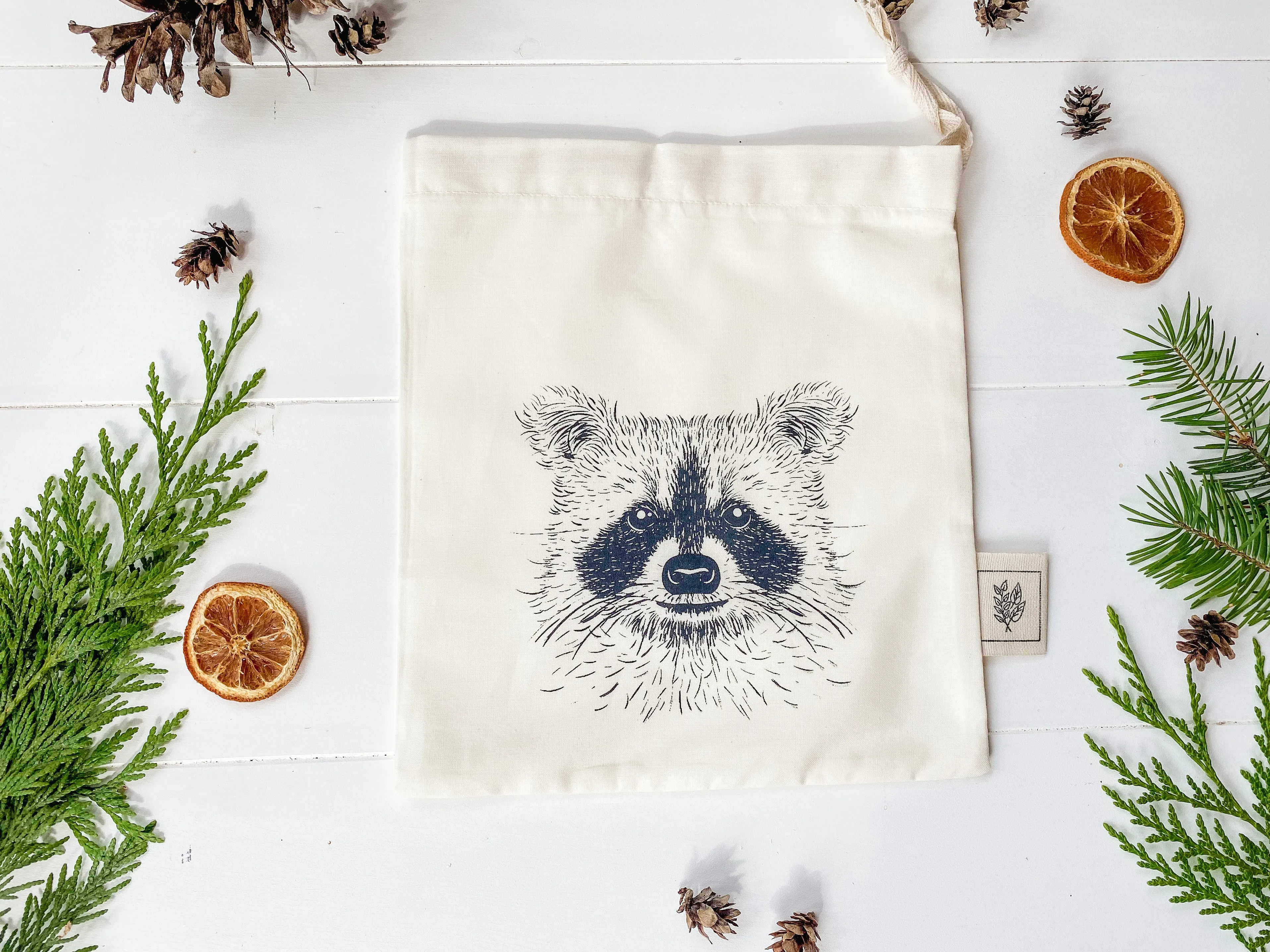 Raccoon Drawstring bag / Gift bag