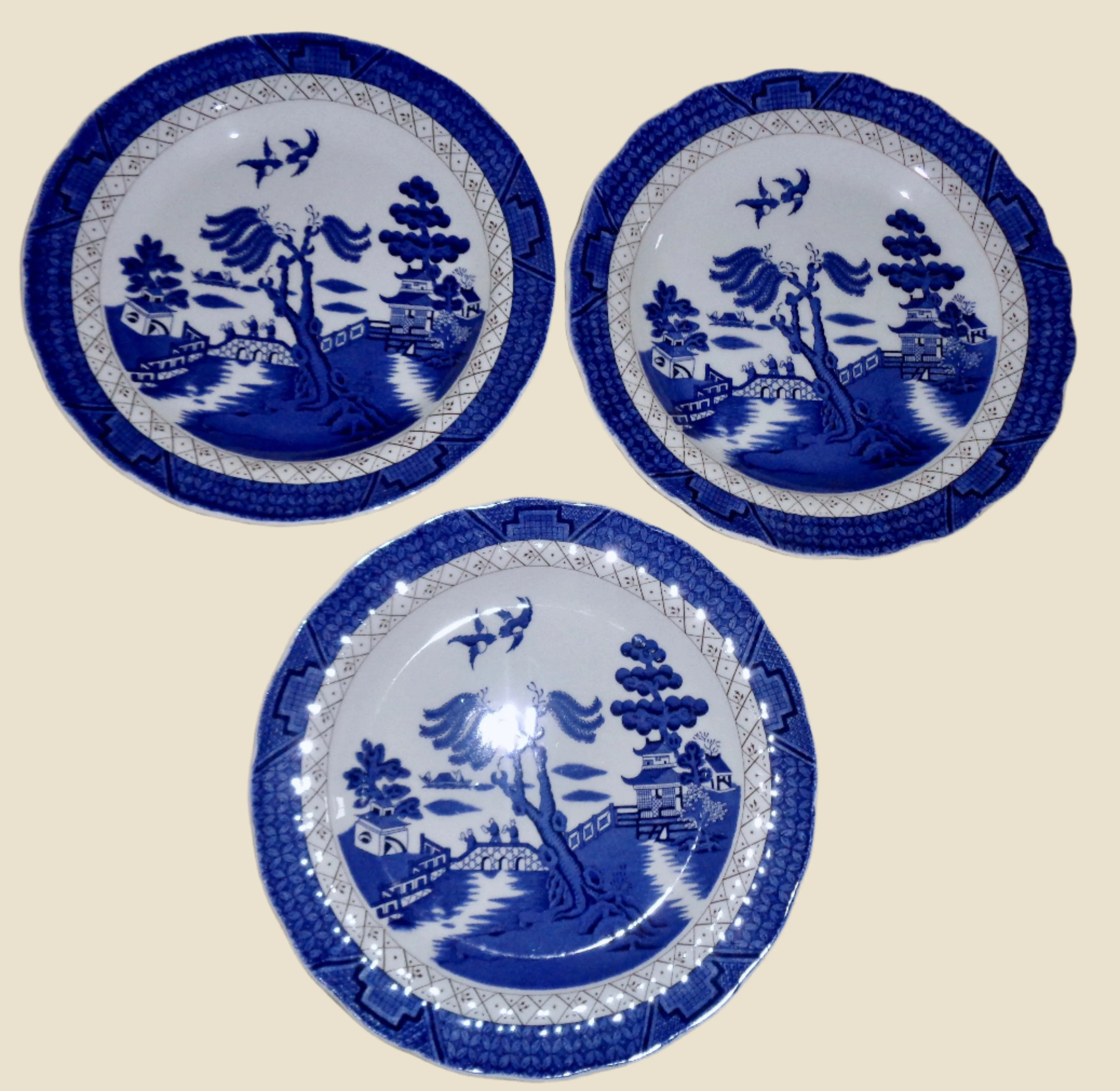 Royal Doulton Dinner Plate Based On Booths Real Old Willow Majestic Collection