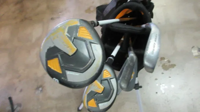 Used Wilson Profile 5-Piece Junior Golf Set w/ Bag