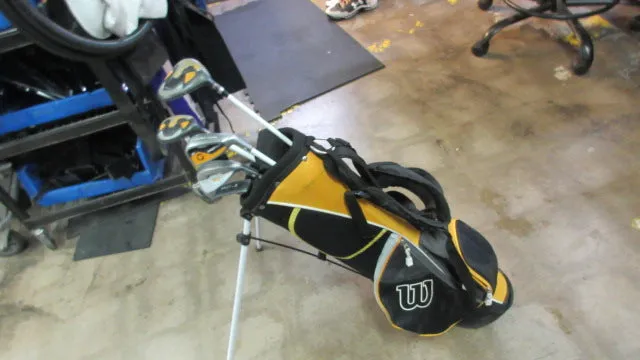 Used Wilson Profile 5-Piece Junior Golf Set w/ Bag